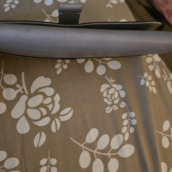 Chloe Gray Leather Wallet - Picture 15 of 15